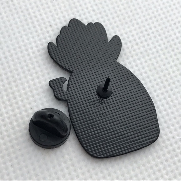 pineapple pin - Picture 3 of 3